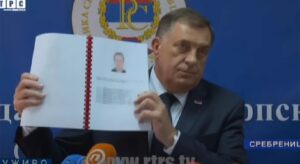 Ovo je spisak lica koja su živa, a upisana kao žrtve u Srebrenici