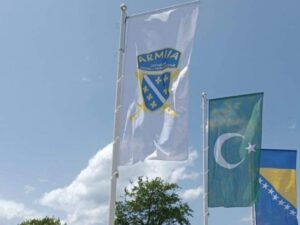 Nova provokacija: Ratna zastava tzv. Armije BiH ispred Memorijalnog centra “Kragljivoda”