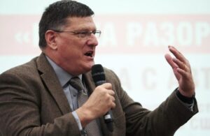 Skot Riter izvučen iz aviona na putu za Rusiju, oduzet mu pasoš
