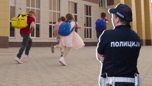 DETALJI NAPADA U ŠKOLI: Učenik prišao djevojčici s leđa, ubo je pet puta
