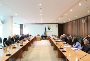 CIK izmijenio vlastitu odluku – mandat Vukoviću