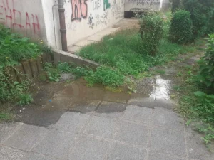 Mjesec dana niko iz Vodovoda nije popravio kvar; Molbe i pozivi su uzaludni FOTO/VIDEO