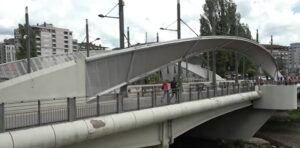 Most na Ibru – nova provokacija, test za Kfor ili predizborni adut Prištine