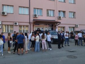 Šesti dan blokade institucija na sjeveru Kosova i Metohije