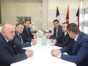 Predsjednik Srpske sa gradonačelnikom I. Sarajeva: Obišli mjesto radova na rekonstrukciji i izgradnji Rektorata i Muzičke akademije
