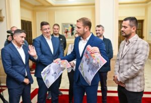 HAOS U GRADSKOJ UPRAVI: Bivši direktori Gradskog groblja došli na pres Stanivukovića VIDEO