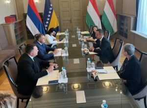 Sastanak Dodika i Sijarta u Budimpešti; Konferencija za novinare nakon sastanka