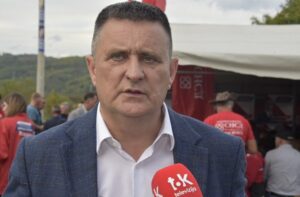 Đajić apelovao na prevoznike da nastave sa besplatnom vožnjom penzionera