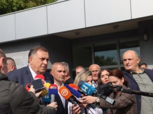 Dodik nakon ročišta: Glupost, gubljenje vremena, farsa i blamaža čitavog pravosuđa