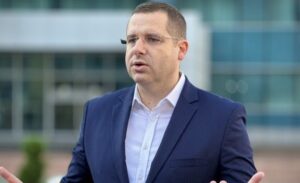 Kovačević o Šmitu: Nezadovoljni smo očajnom predstavom tužnog klovna kojeg nismo zvali
