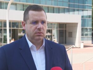 Kovačević: Dvije trojke se samoprozvale koalicijom za mir, a u stvari su, samo, koalicija za cenzus