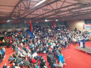 DEBAKL PDP-a U OBILIĆEVU: Poluprazna dvorana dočekala Draška Stanivukovića