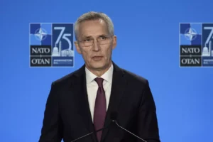 U koliko je zemalja Kina vojno intervenisala: Bivši šef NATO-a javno ponižen u svojoj zemlji