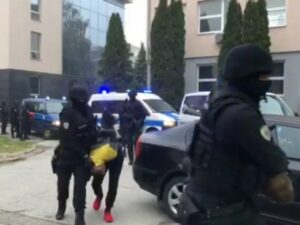 Zbog droge i oružja: Šest lica sprovedeno u Okružno javno tužilaštvo (VIDEO)