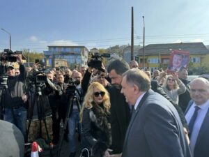 Dodik zatražio da dokazi i dokumenti budu dostavljeni na srpskom jeziku i ćirilici