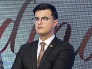 Ministar u Vladi Crne Gore: Podržao bih da srpski bude službeni jezik, 2007. godine učinjena nepravda