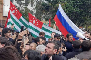 Neredi u Abhaziji: Demonstranti zauzeli parlament