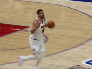 JOKIĆ UPISAO NOVI TRIPL-DABL: Košarkaši Denvera pobijedili Toronto