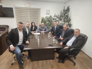 Dodik sa rukovodstvom Bileće: Pomoć za rješavanje likvidnosti opštine, najavljena i izgradnja vrtića