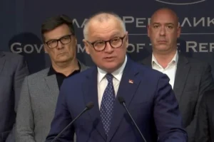 Sada i zvanično: Vesić podnio ostavku