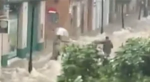 Evakuisane hiljade ljudi: “Crveni alarm” u nekim pokrajinama u Španiji