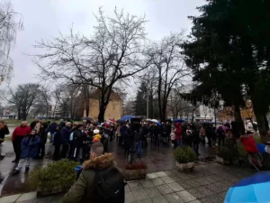 Stanivuković pokušava udariti na Banjaluku, ali ne ide: Nekolicina građana jutros na protestu