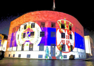 Dodik: Uprkos svima koji žele da ugase svjetlo Srpskoj, sijaće i vijoriće se ponosno naša trobojka (FOTO)