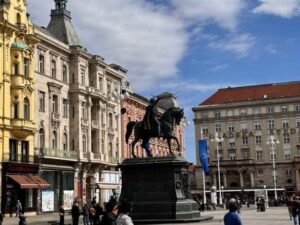 Predsjednički izbori u Hrvatskoj, otvorena biračka mjesta