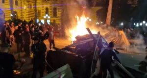 Protesti u Gruziji – hospitalizovane 44 osobe, policija koristila vodene topove (VIDEO)