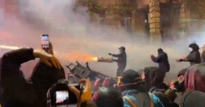 Demonstracije u Gruziji, predsjednica odbija da ustupi vlast