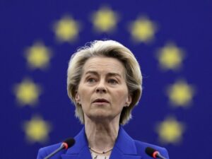 NEĆE JEZIK NEGO PRAVO: Fon der Lajenova objavila, pa povukla, mapu Evrope na kojoj je KiM dio Srbije