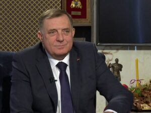 Dodik: Postoperativni oporavak u toku, bolje sam, ali još uvijek ne skroz dobro (VIDEO)