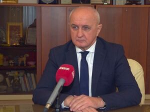 Đokić pozvao radnike RiTE Ugljevik da nastave proces rada