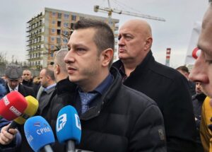 Policija Kantona Sarajevo nasrnula na građane koji su došli da podrže Dodika