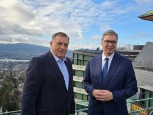 Vučić poručio Dodiku da se čuva, Dodik: Dok god čujete pucanj sa Ljubinog groba znajte da smo u punom sastavu