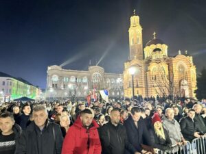 Mnogobrojni građani pred Palatom Republike; Podrška predsjedniku Srpske i doček predsjednika Srbije