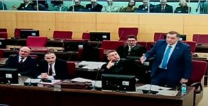 Austrijski magazin o presudi Dodiku: Nelegitimni Šmit, poslušni Sud BiH i zapadna pristrasnost