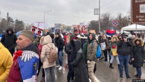 Antisrpska histerija u Sremskoj Mitrovici: Studenti prijete Srbima iz Srpske na Dan državnosti
