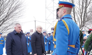 Višković i Vučević položili vijenac na spomenik Karađorđu