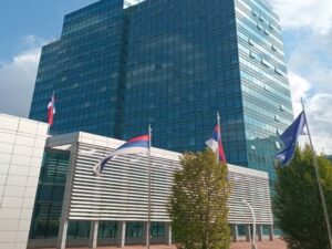 Vlada: Crnadak više ne krije svoju izdaju Srpske i njenih institucija