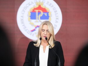 Cvijanović: Šmit “uvalio” zemlju u tešku krizu