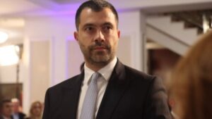 “Kad bi Tramp predložio ujedinjenje srpskih i hrvatskih teritorija sa Srbijom i Hrvatskom, šta bi bilo sa Muslimanima?”