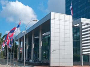 Institucije pokrenule proces vraćanja nadležnosti; Odgovor na Šmitov pokušaj da smijeni i zatvori predsjednika Srpske