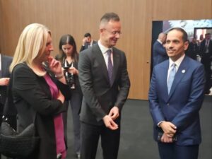 Cvijanović sa Sijartom uoči svečanog otvaranja Diplomatskog foruma u Antaliji