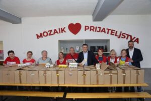 Đajić i Ninković donirali 10.000 jaja korisnicima javne kuhinje