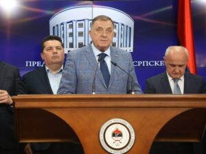 Dodik: Šmit je avanturista i vodi BiH u raspad