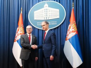 Macut preuzeo od Vučevića dužnost predsjednika Vlade Srbije