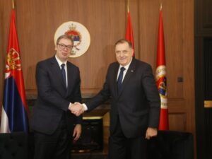 Dodik razgovarao sa Vučićem: Stabilna i jaka Srbija interes cjelokupnog srpskog naroda