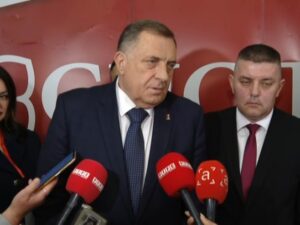 Dodik: Helez ne odlučuje o vojnim pitanjima u BiH (VIDEO)