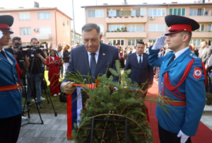 Dodik: Samo narod koji izgubi sjećanje ponovo može da strada